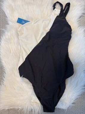 Cupshe one shoulder, bathing suit, navy and white size large